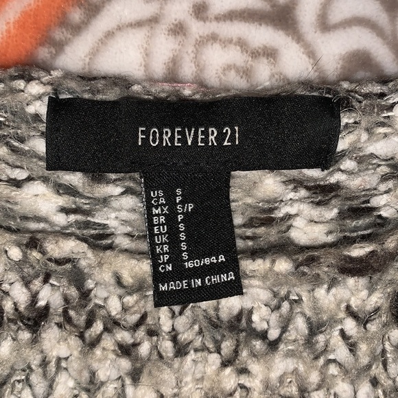 Forever 21 sweater - Picture 4 of 4
